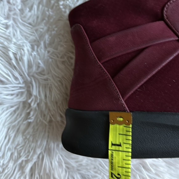 Burgundy leather suede booties casual Cloud Steppers by Clark’s, Sz 10 - Picture 8 of 13